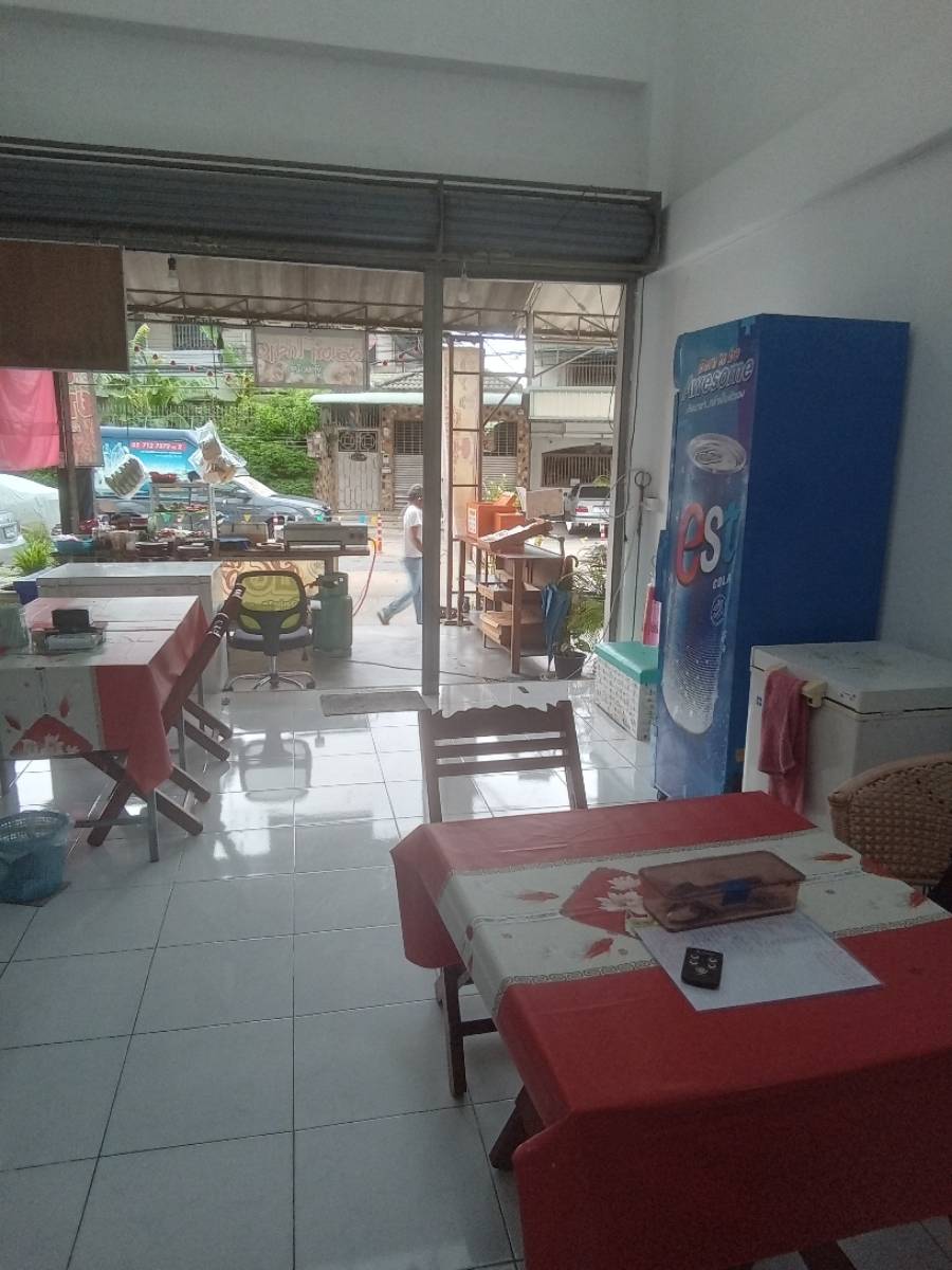 P'กบเหนียวไก่ย่างส้มตำ 3