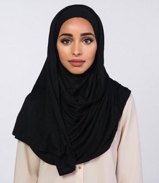 Black-hijab-style