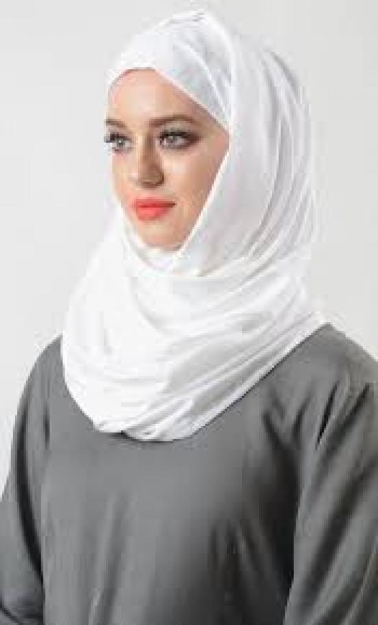 white-moss-crepe-hijab