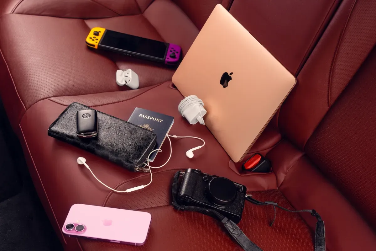 Uber's robotaxis: 1,000+ lost items, from dentures to 'Hot Dads' bag