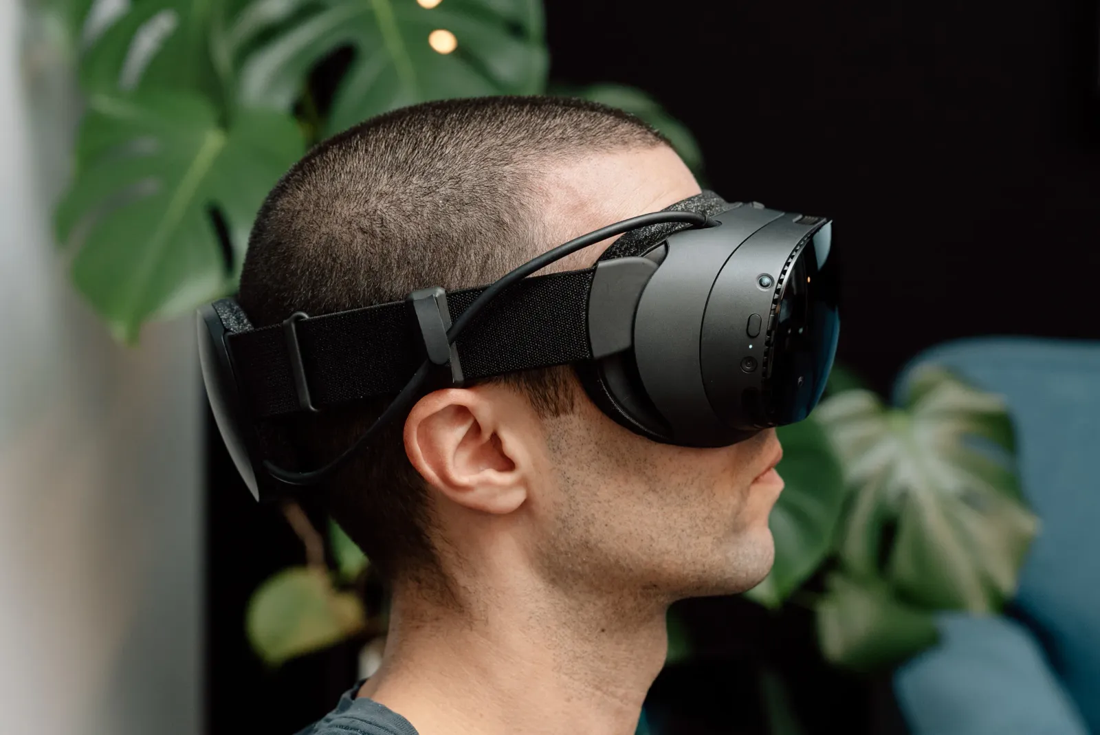 Valve imports 13 tons of Steam Frame VR headsets in one day after June 10 arrival