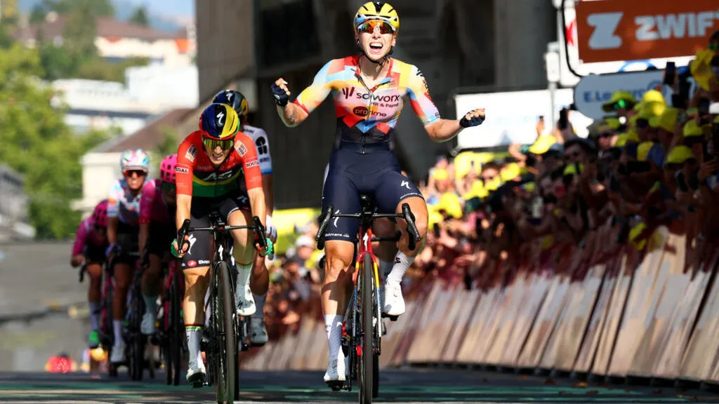 Lorena Wiebes wins Tour de France Femmes opener, grabs first yellow jersey in Lausanne sprint