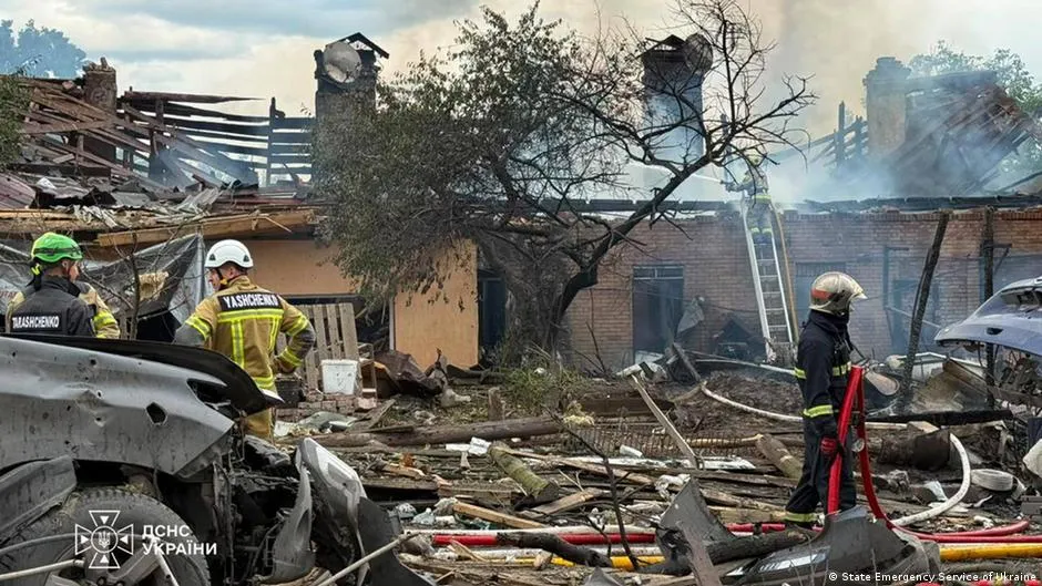 Russia drones near Kyiv kill 10, injure 100; Zelenskyy met Raytheon officials first