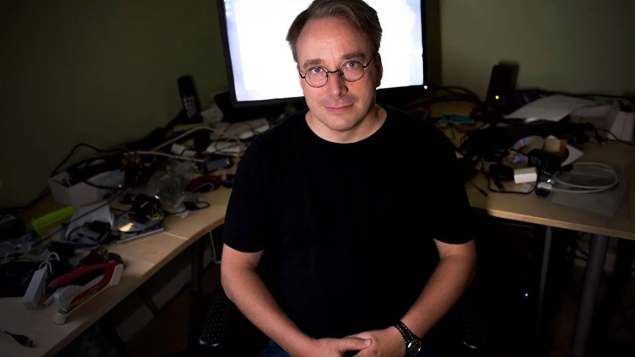 Linus Torvalds tells Linux “not anti-AI,” then warns critics to fork or walk away