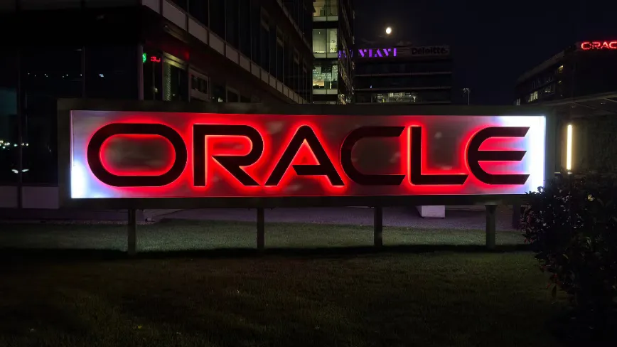 Oracle adds $700M to layoff bill as Ellison lines up 50M-share sale