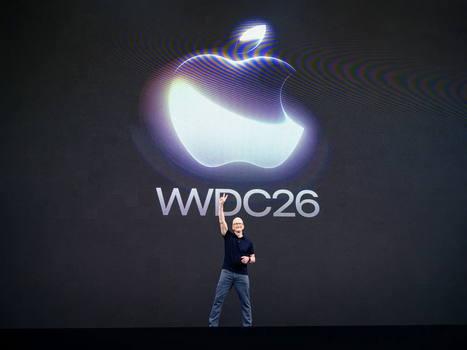 Apple’s Siri AI demo returns after 2024 delays, and analysts say it could drive hardware sales