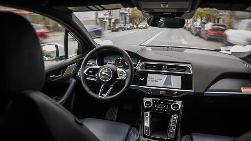 NHTSA orders autonomous vehicle makers to stop first-responder interference by end of July