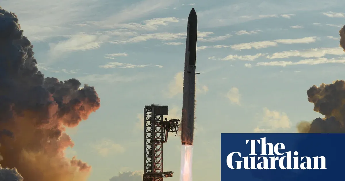 Musk backs Tesla-SpaceX merger, hands decision to independent directors