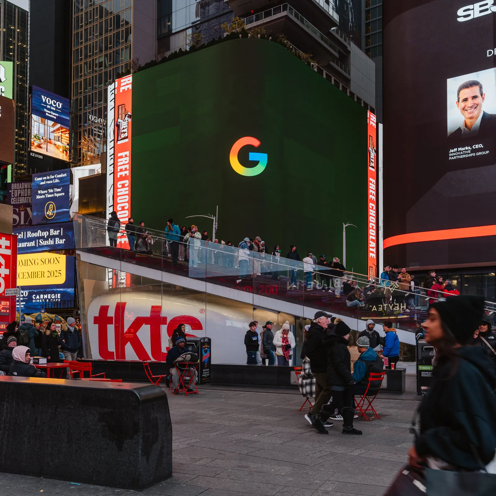 Alphabet profit hits $112B after AI spending, with cloud growth doing heavy lifting