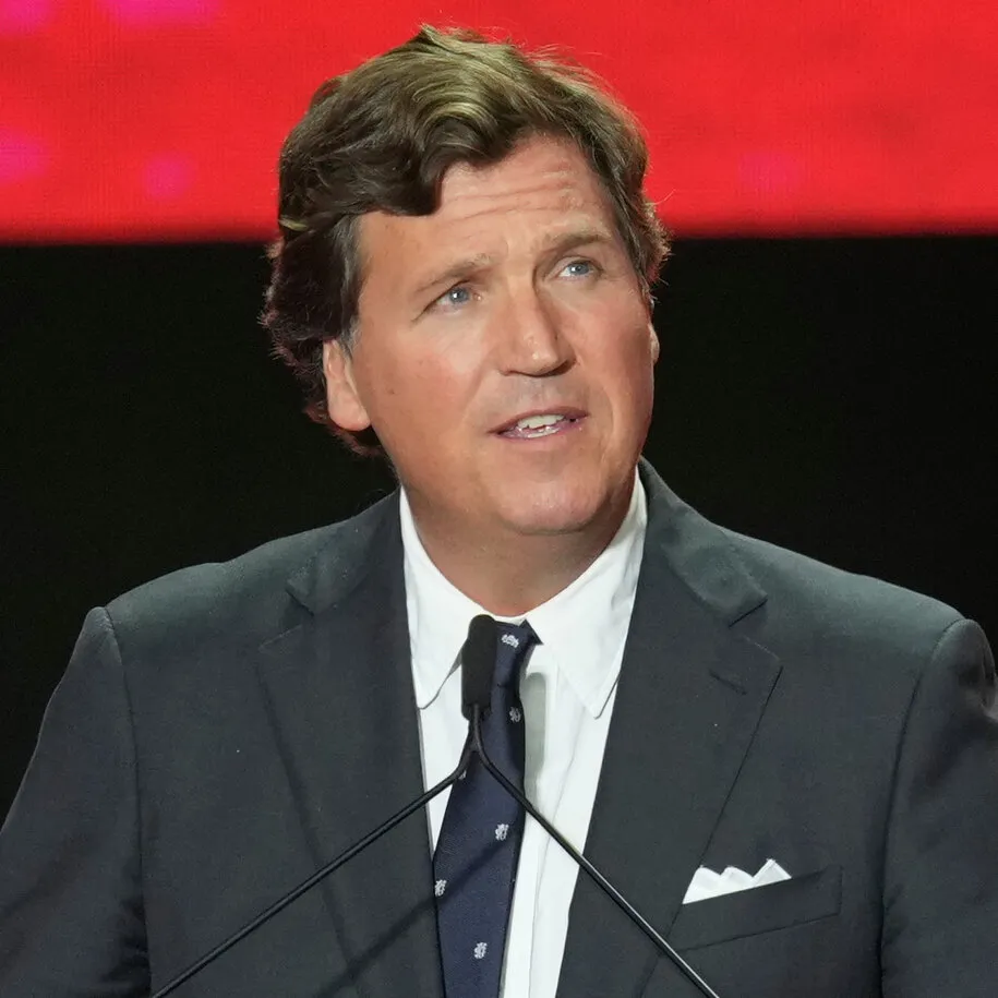 Tucker Carlson breaks with Trump, says he will help build a third party