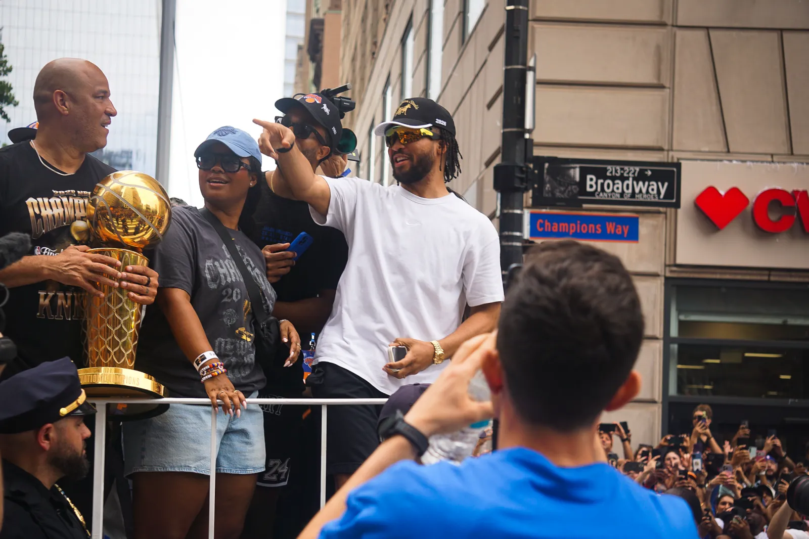 Knicks’ ticker-tape parade likely brings NYC $380M economic activity for $2M logistics