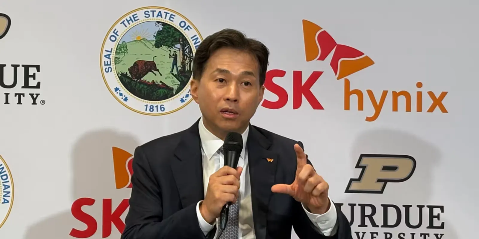 SK Hynix CEO sees memory crunch to 2030, shrugs off oversupply fears