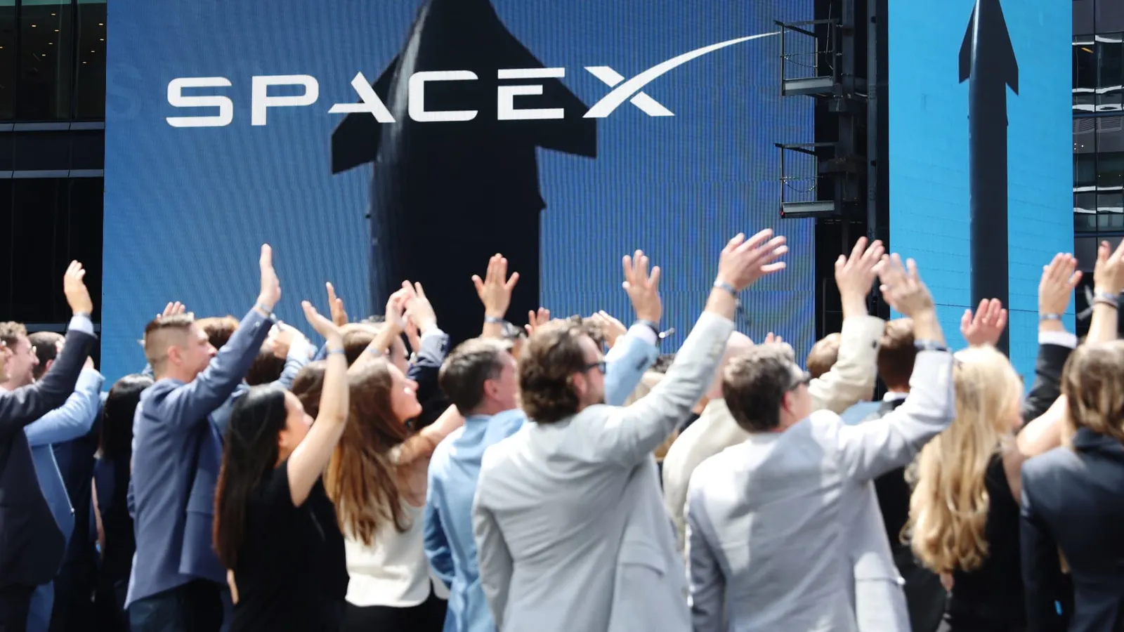 SpaceX stock jumps 9% premarket as Elon Musk floats $1T revenue for 2030