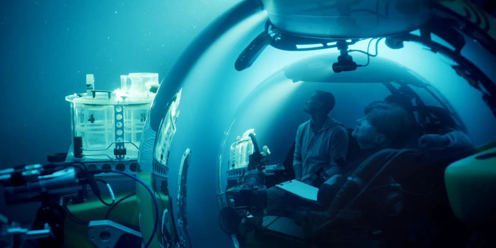Tasha Van Zandt goes 3,000+ feet down to film Dr. Edie Widder