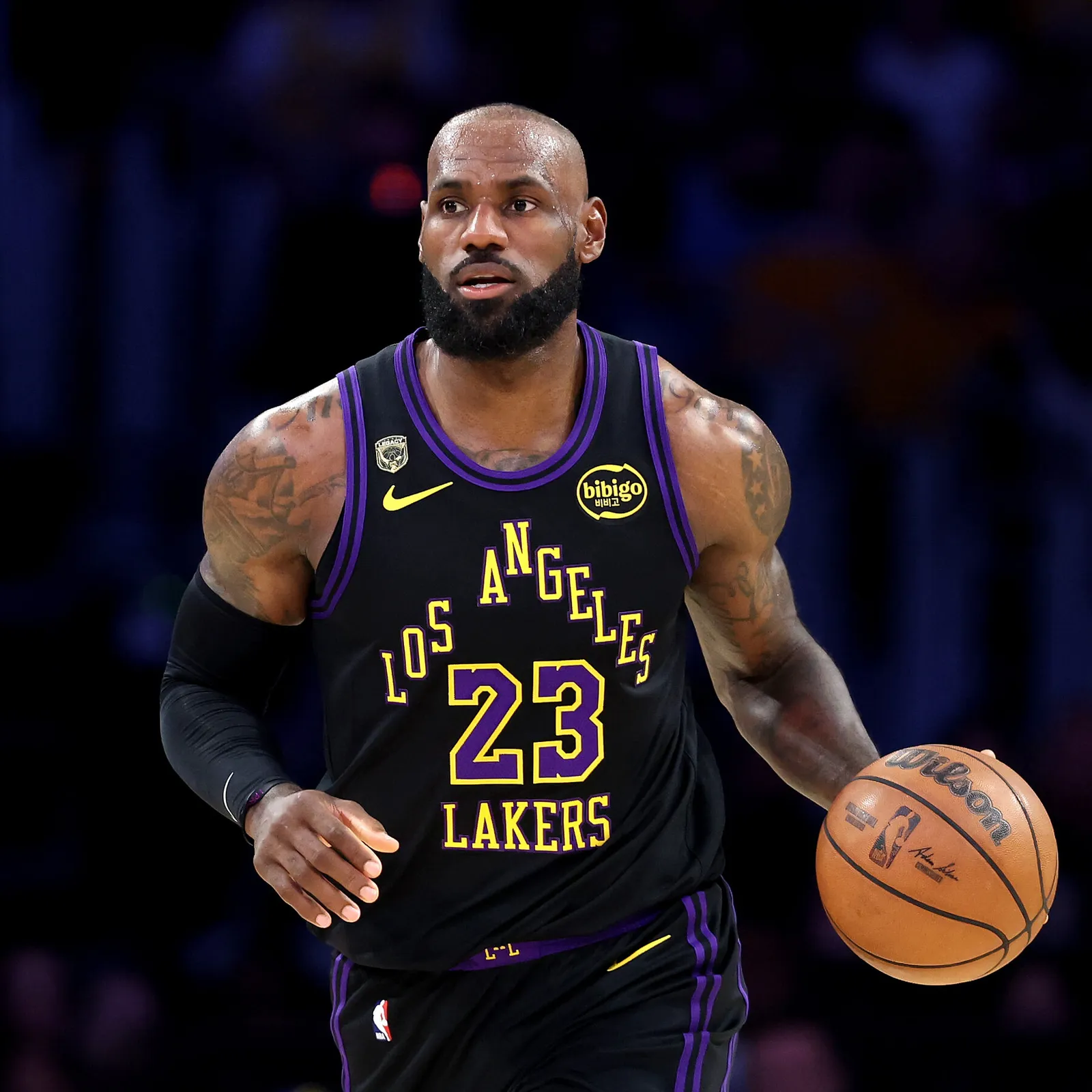 Trump calls LeBron James “Maybe He’s a Racist” after years of NBA attacks