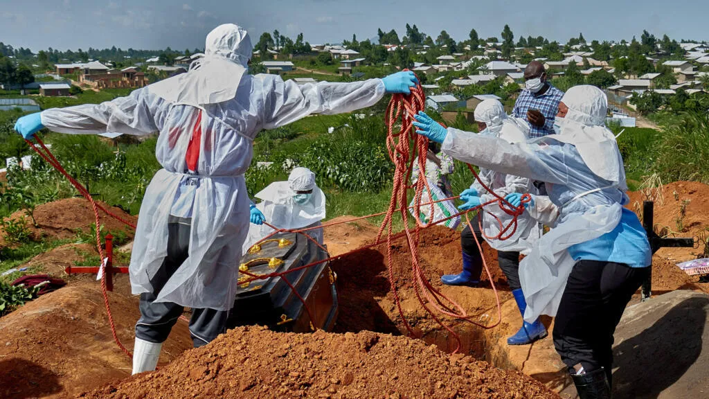 DR Congo Ebola passes 400 deaths and reaches Kisangani, signaling faster spread