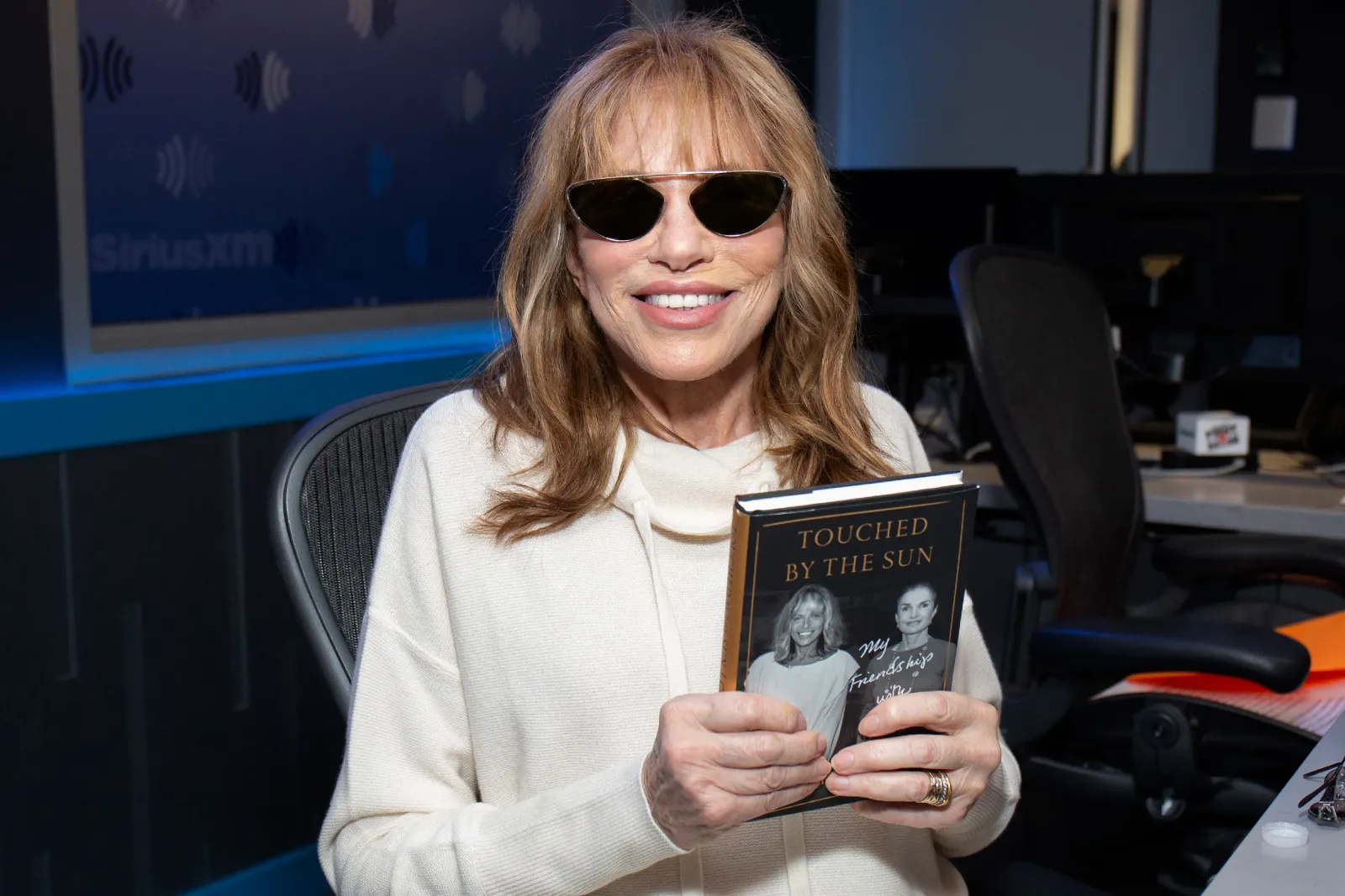 Carly Simon releases “Howl” and readies her first original album since 2008
