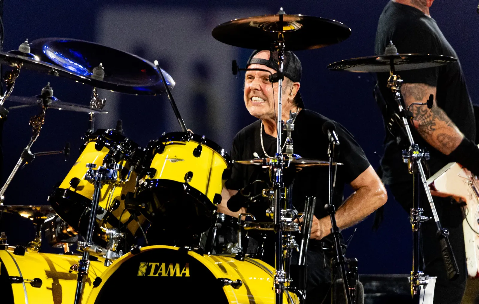 Lars Ulrich calls U2 Sphere night a “frontier,” then faces Metallica’s “intimidating” residency