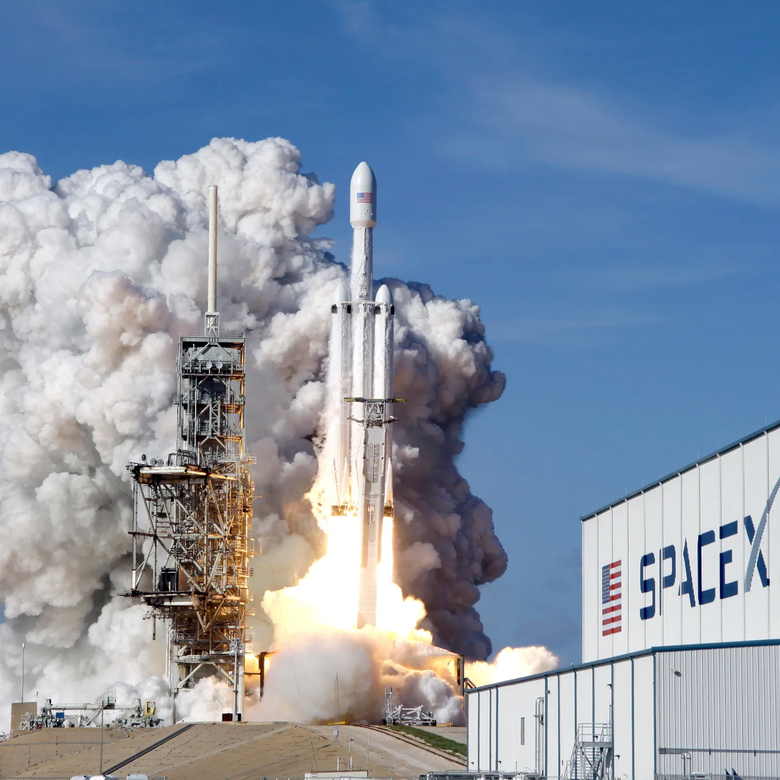 SpaceX’s $1.77T valuation faces skepticism as it burns cash ahead of IPO