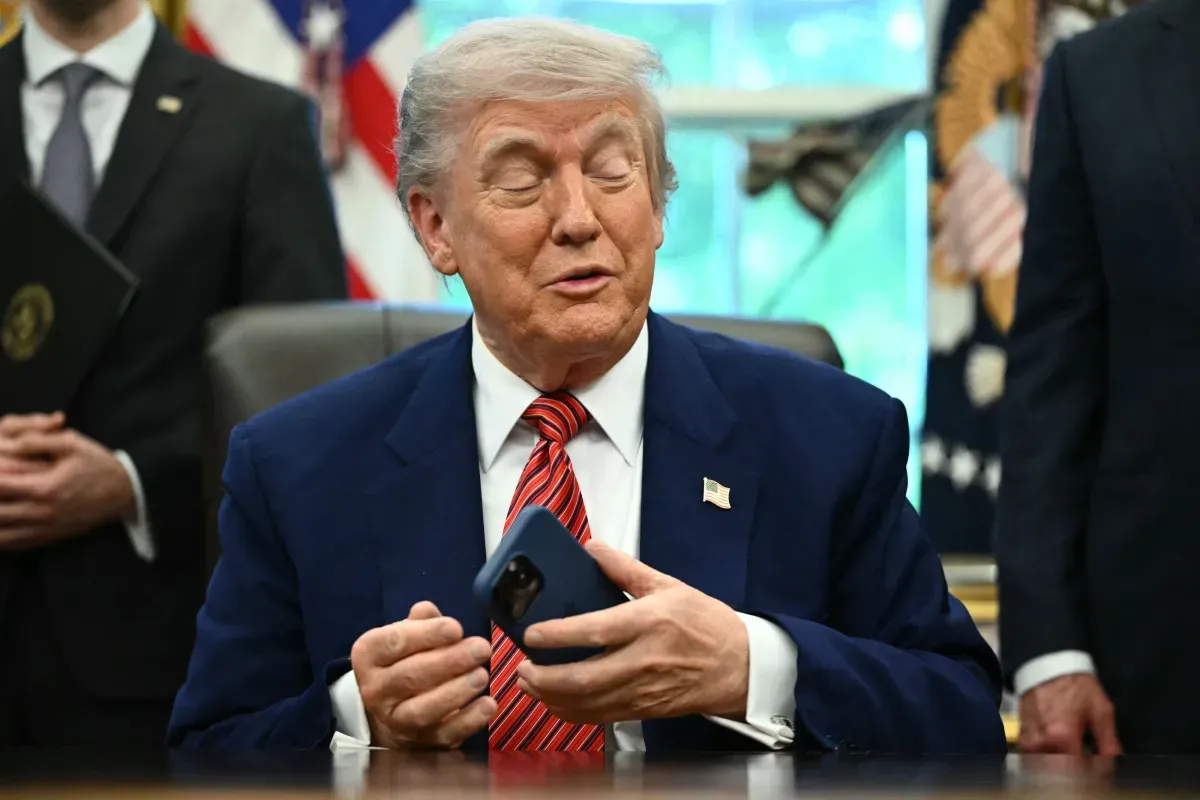 Trump memecoin buyers lose $3.8B while Trump pockets $636M, analysis shows