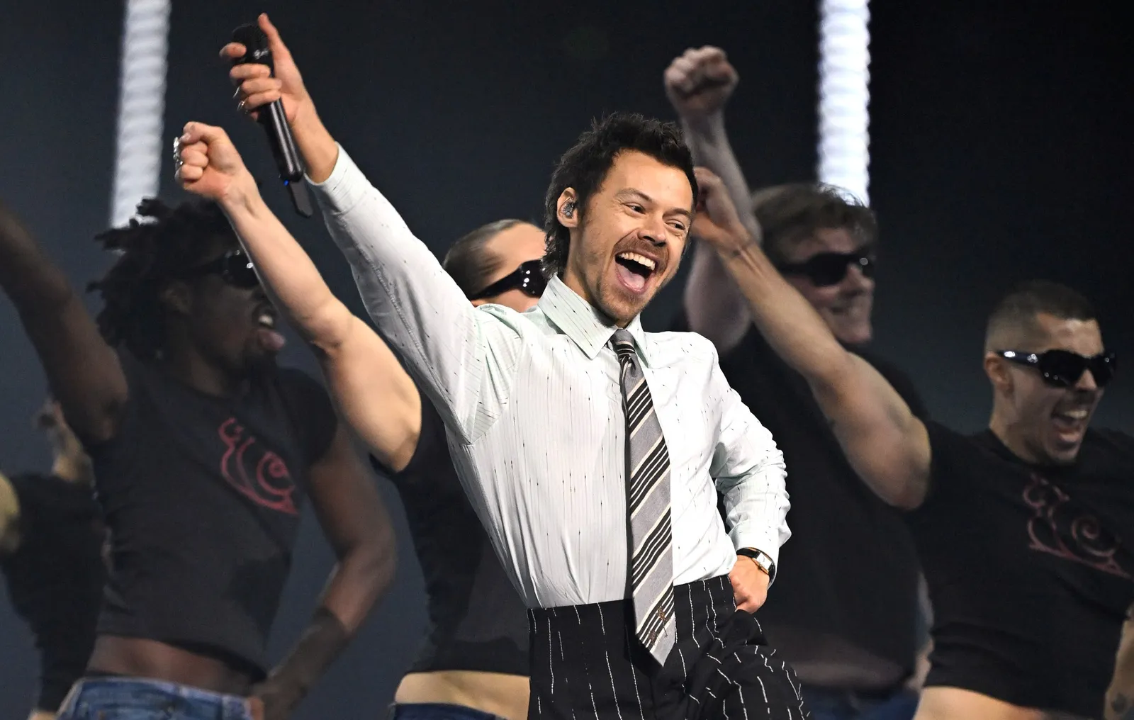 Harry Styles gets Blue Peter’s rare gold badge after breaking Wembley’s residency record