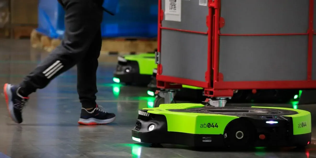Amazon's Proteus robot now takes spoken instructions in warehouses