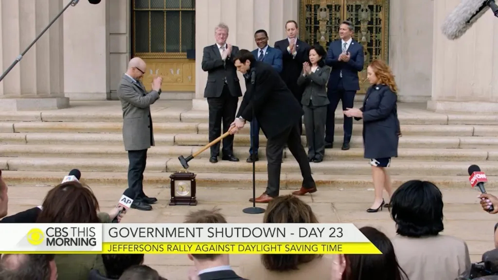 House passes permanent daylight saving time bill, sending it to the Senate