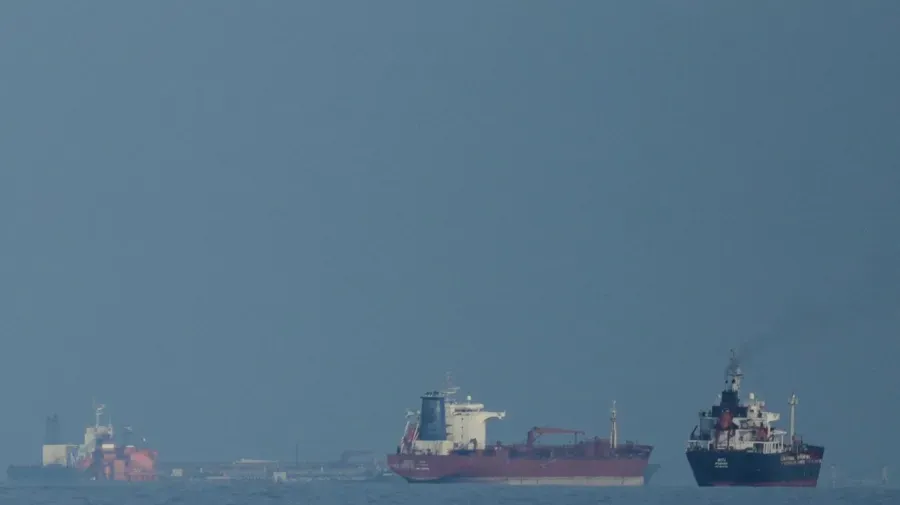 US launches strikes at 10 p.m. EDT on 'dozens' near Hormuz after blockade restart