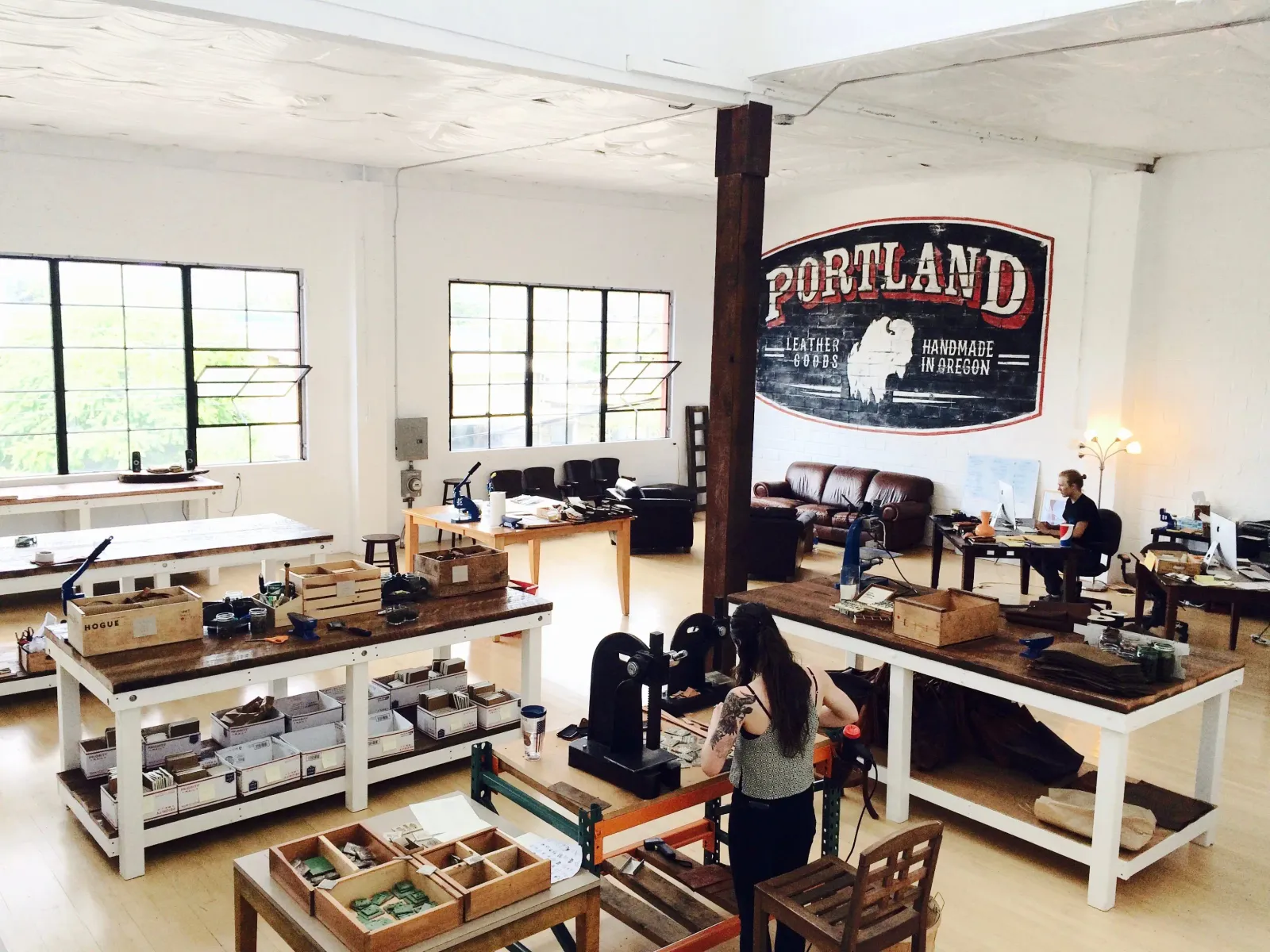 Portland Leather cut social response time to about one hour with Nectar Social