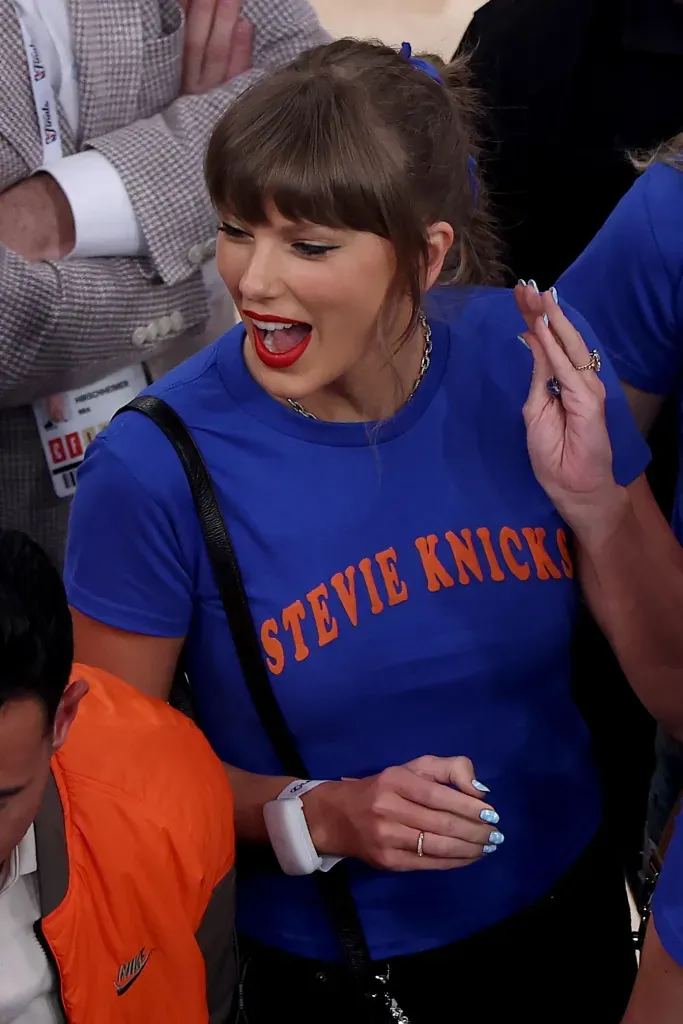 Taylor Swift got loud cheers at the Knicks-Spurs NBA Finals after Trump was booed