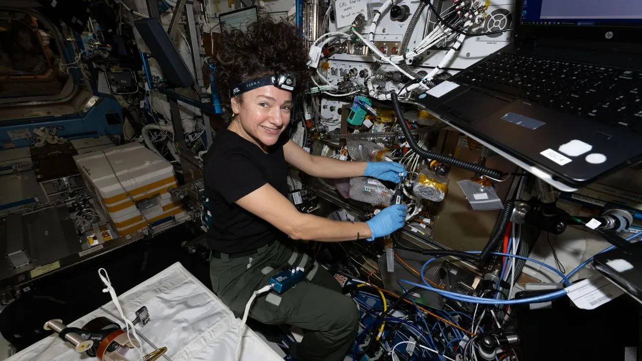 NASA upgrades Cold Atom Lab to create a fifth state of matter in space