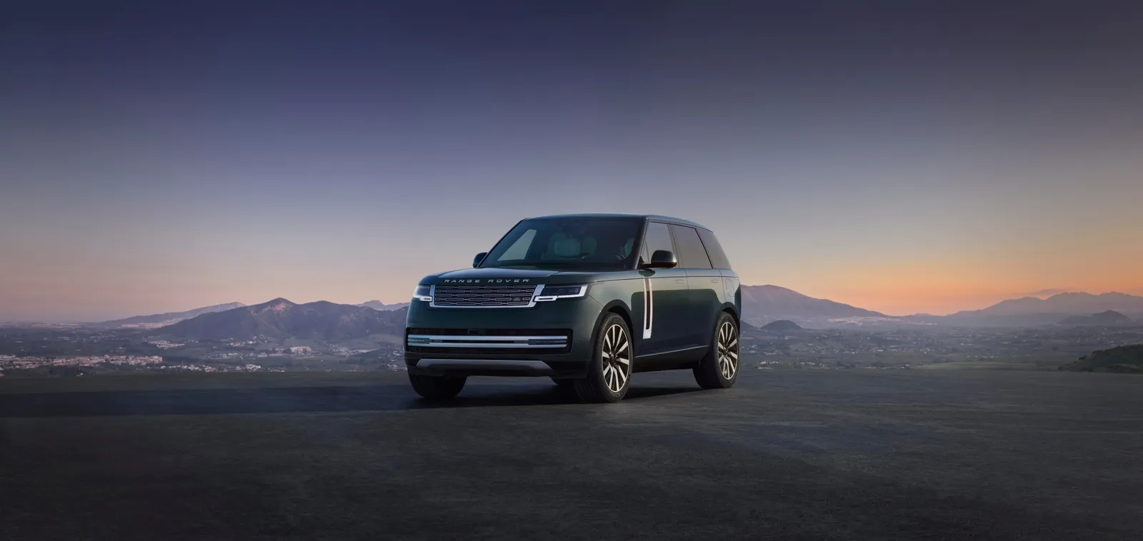 Range Rover's new EV looks exactly like its gas SUVs - and that's the point