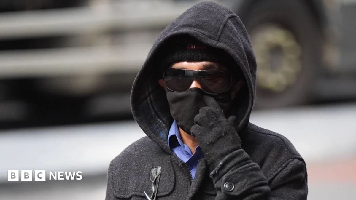 UK civil servant allegedly wore make-up to fake illness while holding five jobs