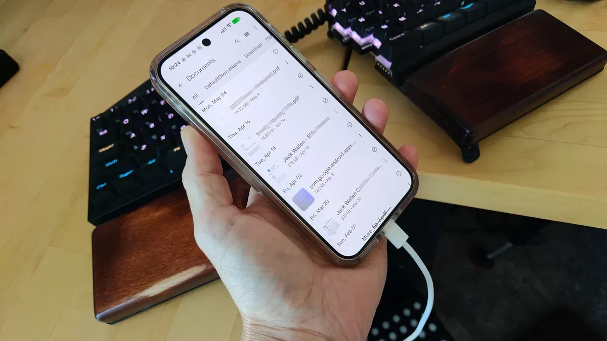 The Android screen blackout: How to rescue your data without a repair bill