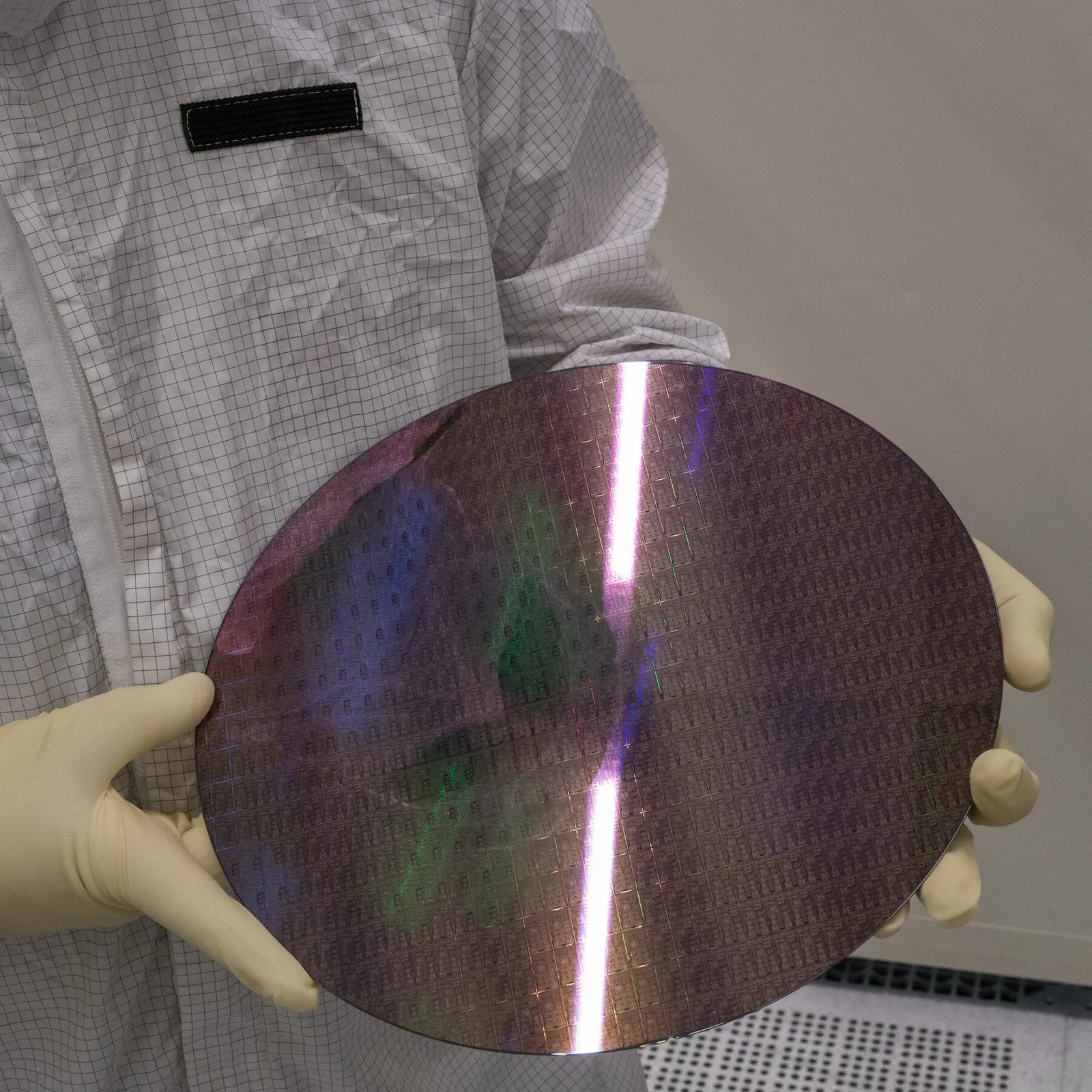 Intel’s revenue jumps 25% as AI buyers return to CPUs