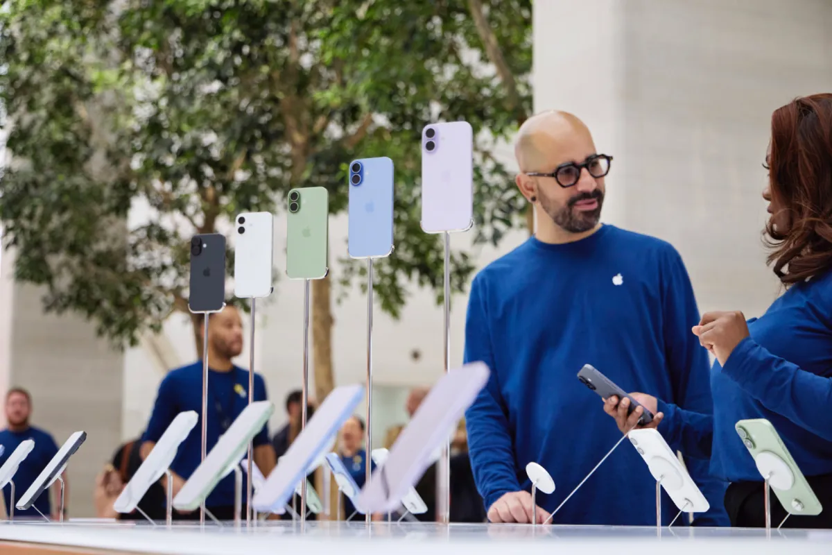 Apple’s new Upgrade program turns smartphone ownership into a subscription question