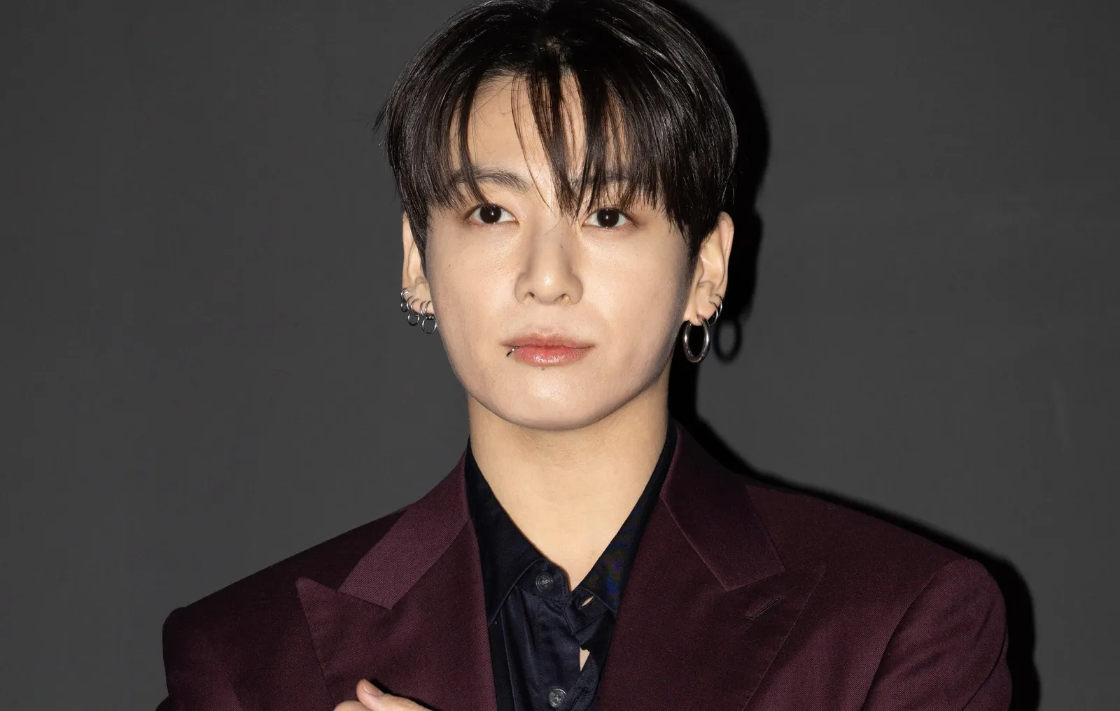 Jungkook doorbell fan rang it 133 times; Seoul court orders possible deportation