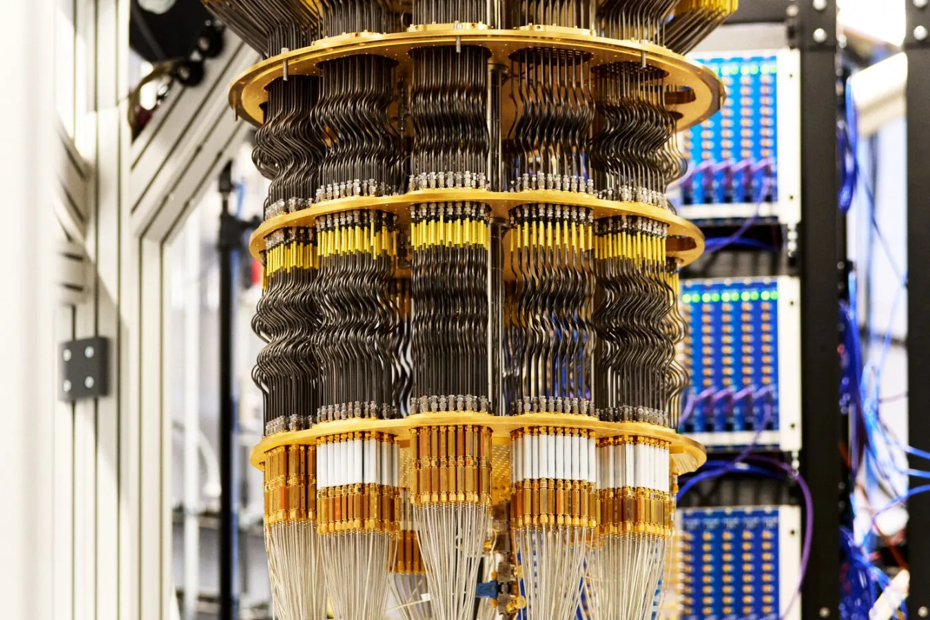 Google's Willow cuts quantum errors 40x, unlocking smaller machines
