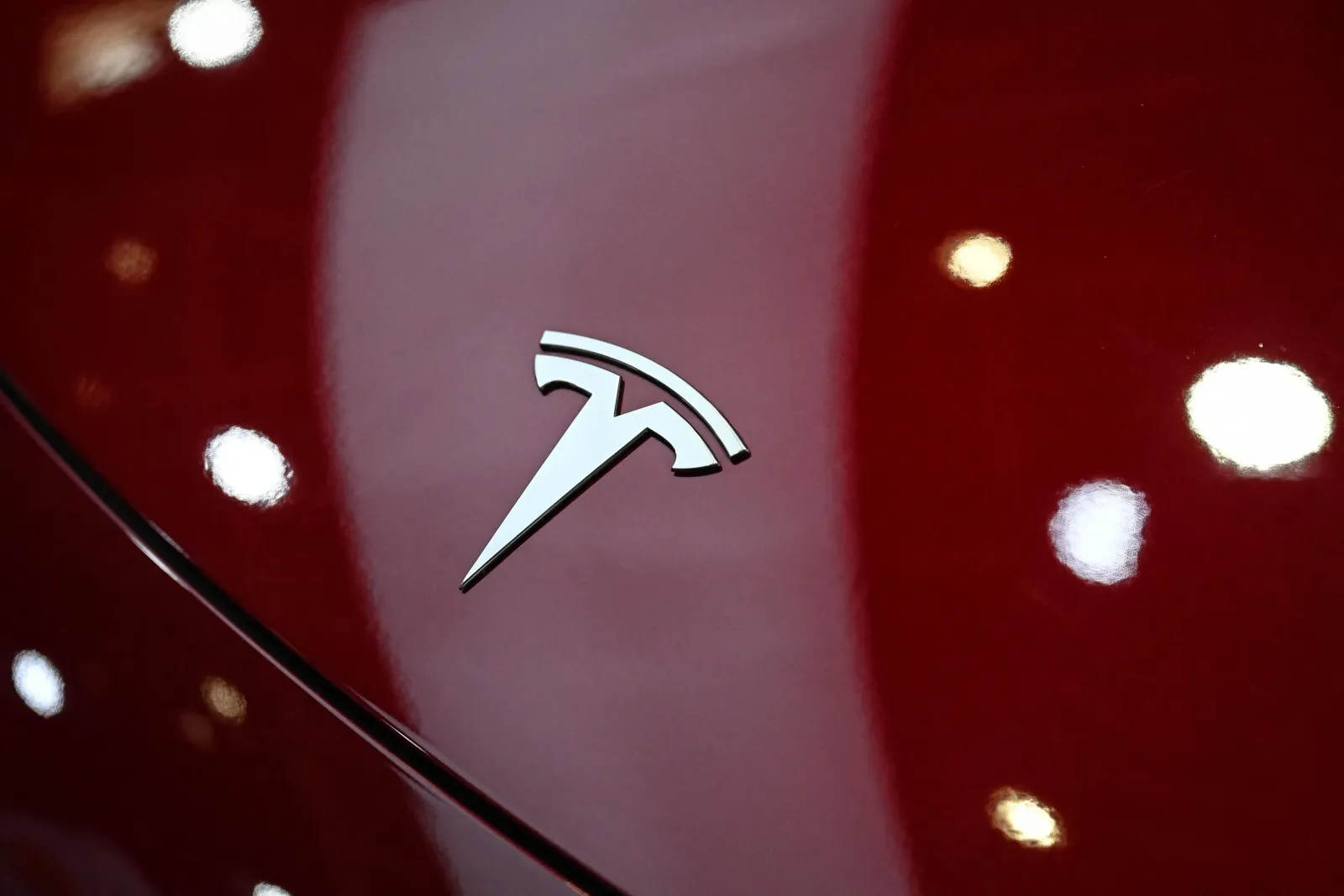 Tesla’s Q2 2026 revenue bounce hits 480,126 deliveries, but profits stay weak