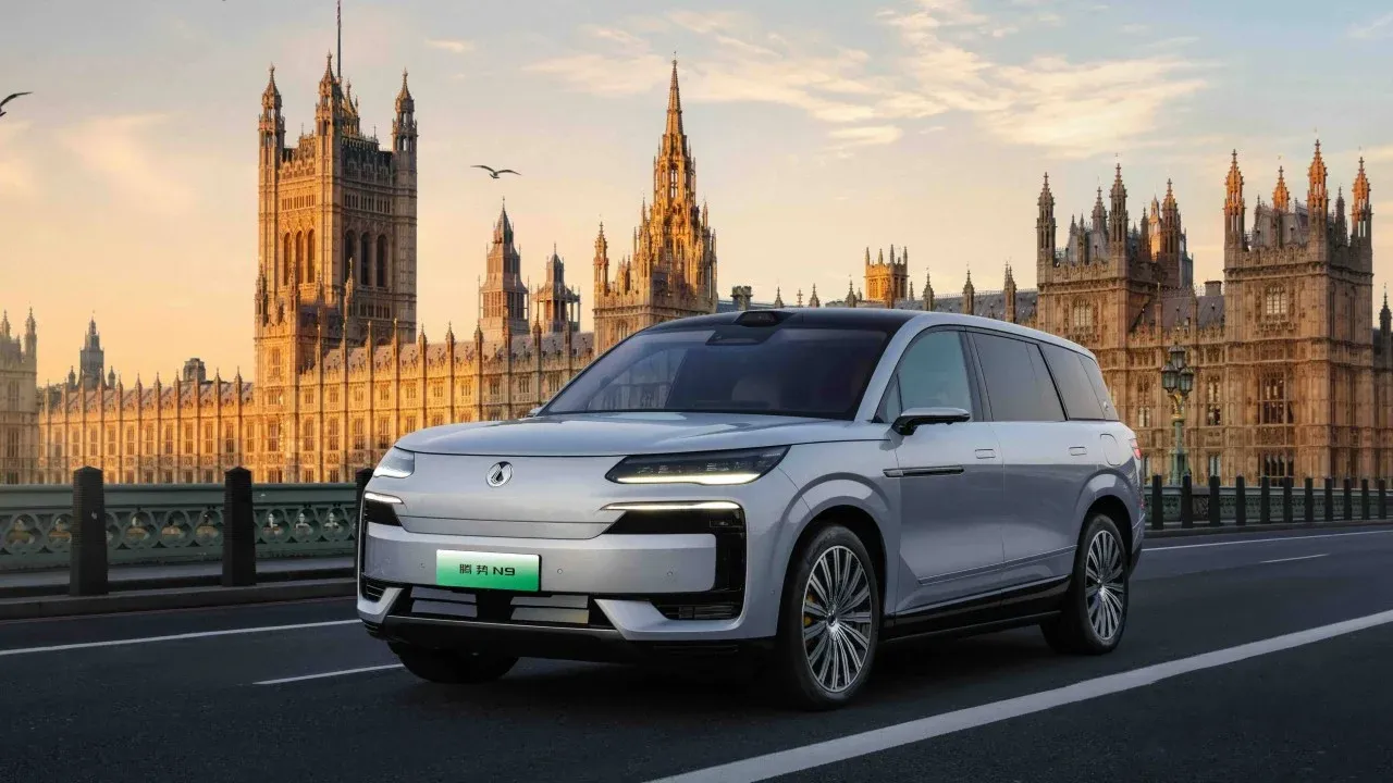 BYD targets 3,000 flash-charging stations in Europe by March 2027