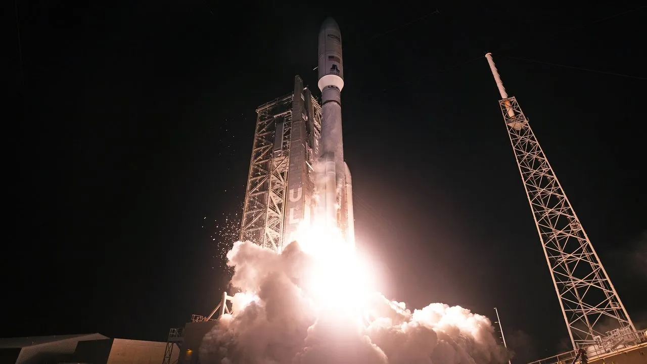 Atlas V lifts 29 Amazon Leo satellites off Florida, hitting Atlas V payload weight record