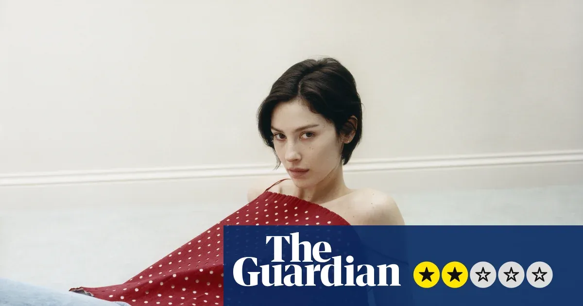 Gracie Abrams’ Daughter from Hell turns gore imagery into “icing sugar” prettiness, critics say