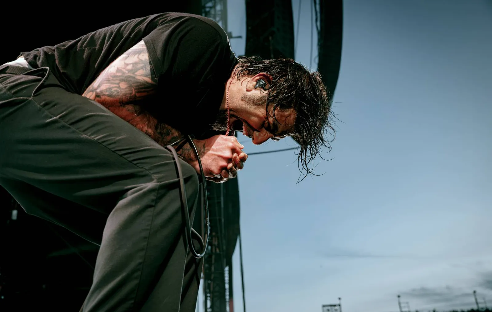 Deftones adds 7 more openers to APE x Outbreak London, including Villanelle and Tooth