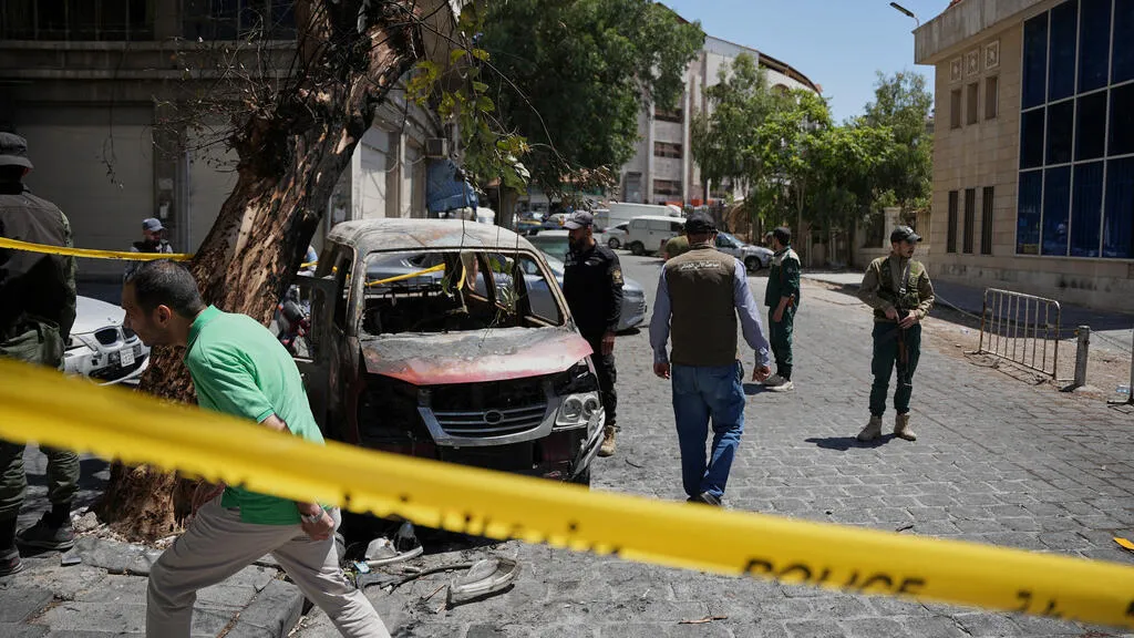 Syria arrests ISIS-linked suspects over Damascus bombings during Macron visit