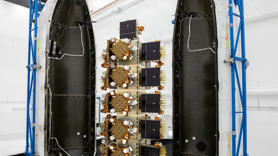 Pentagon plans to shutter SDA after 2019, as operational satellites finally launch