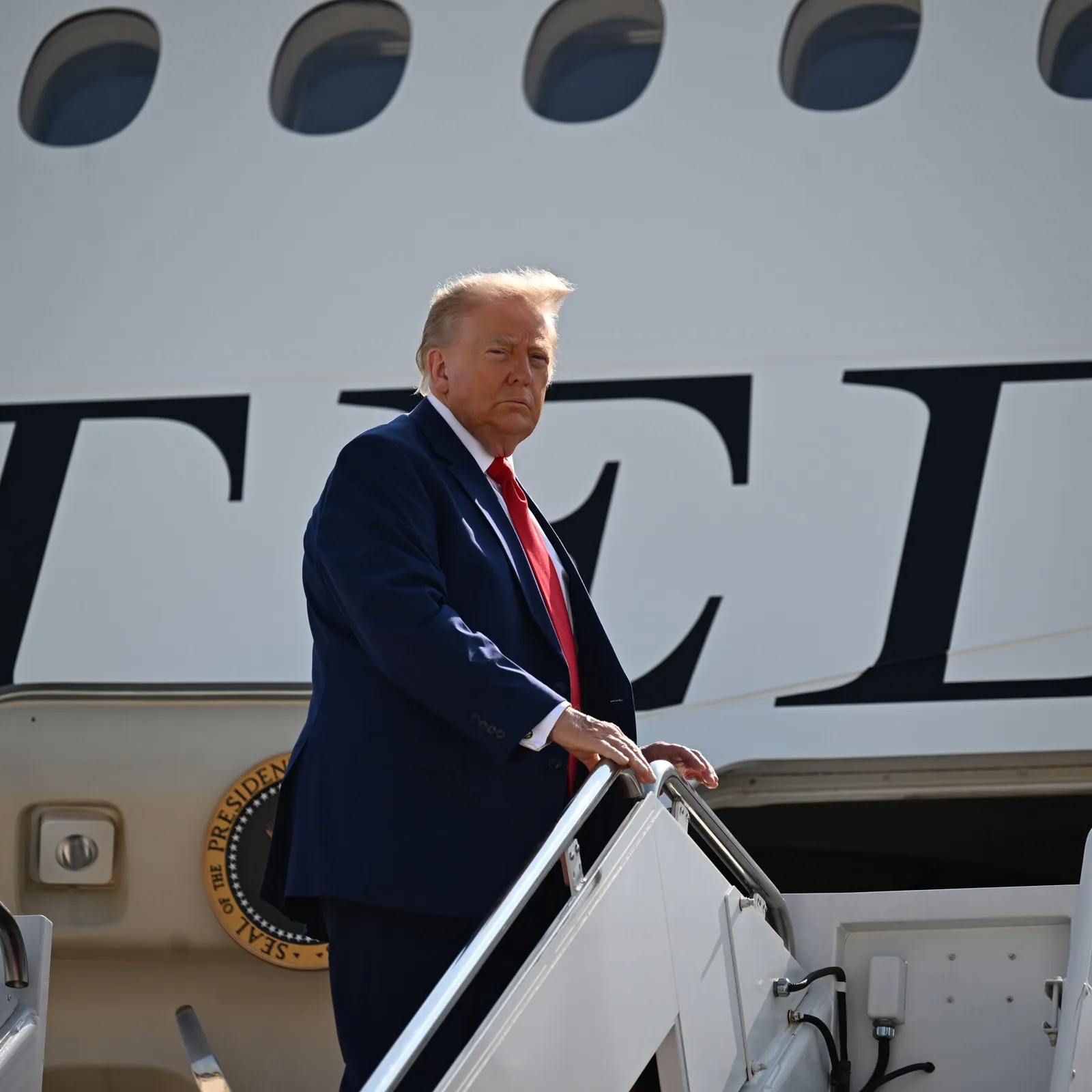 Trump pauses major Iran escalation as advisers warn air-defense munitions could run low