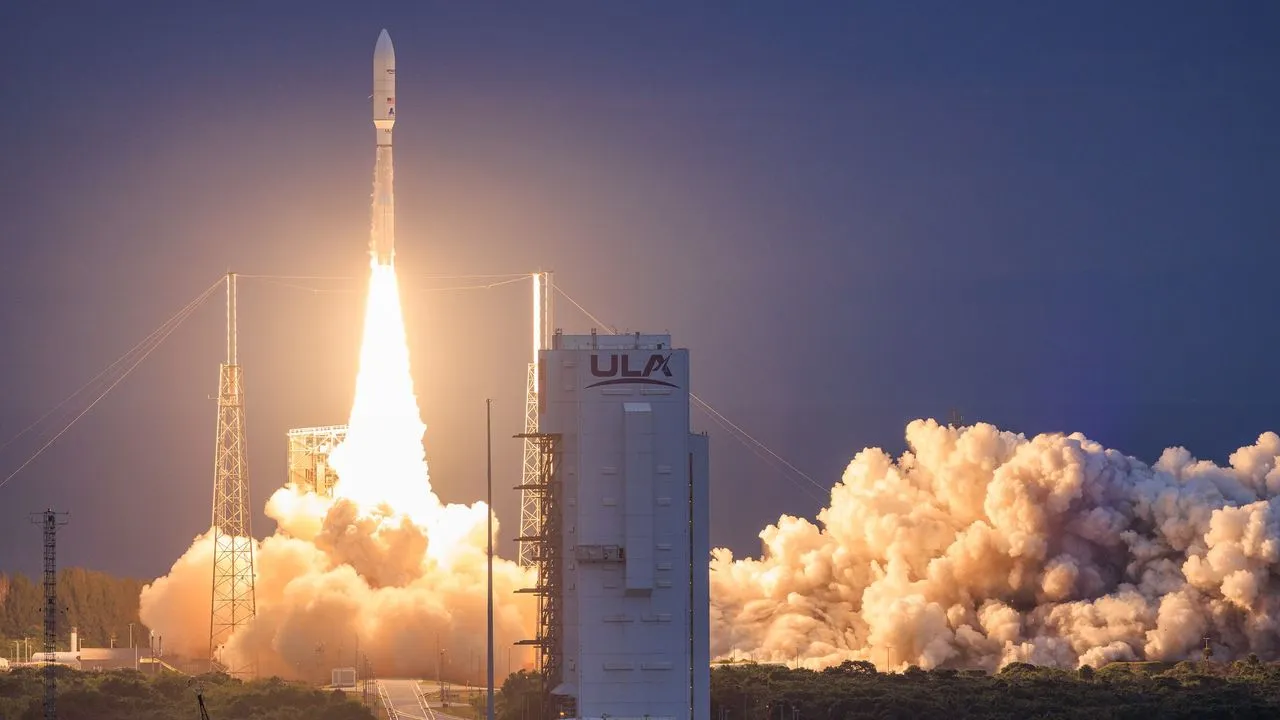 July 2 Atlas V blasts 29 Amazon Leo satellites, equaling Atlas’s heaviest load record