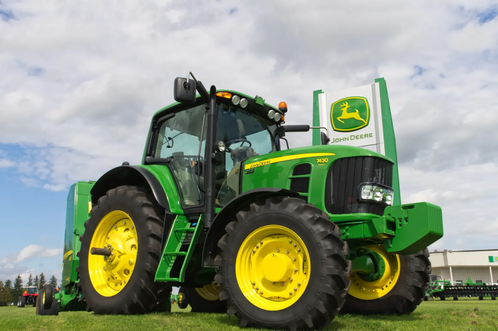 FTC settlement forces John Deere to loosen control, a decade-long right-to-repair win