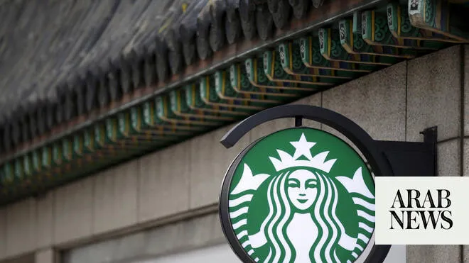 Seoul police questioned Shinsegae audit chief Yang Jong-hwan over Starbucks 'Tank Day'