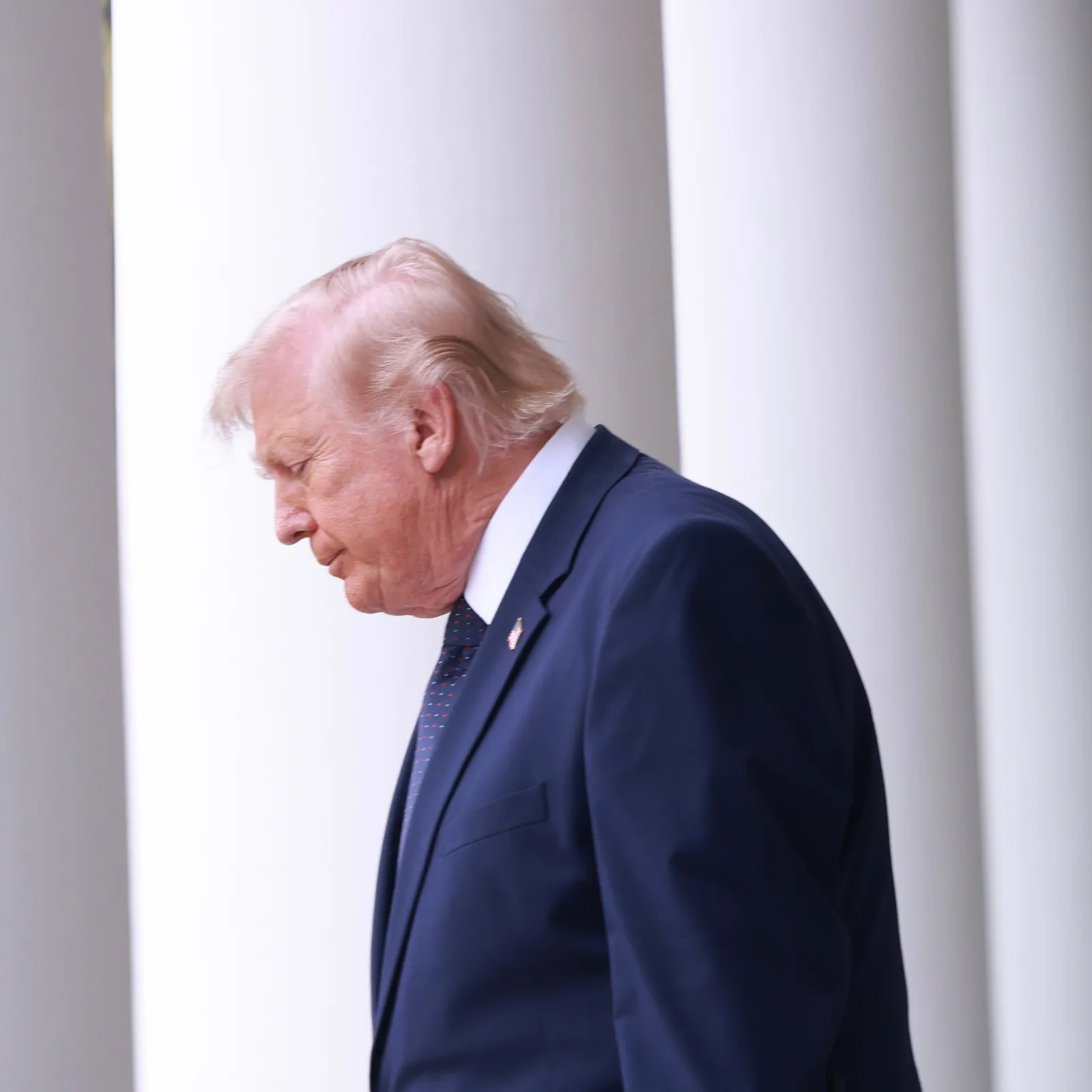 Trump reposts hijab comments from Somali kindergarten video, sparking Minnesota backlash